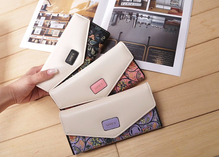 The Amélie Floral Wallet | Elegant Women's Compact Wallet